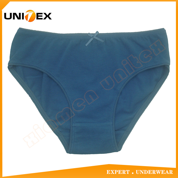 Wholesale Cheap Girls Briefs Solid Color Cotton Fabric Girl’s Underwear