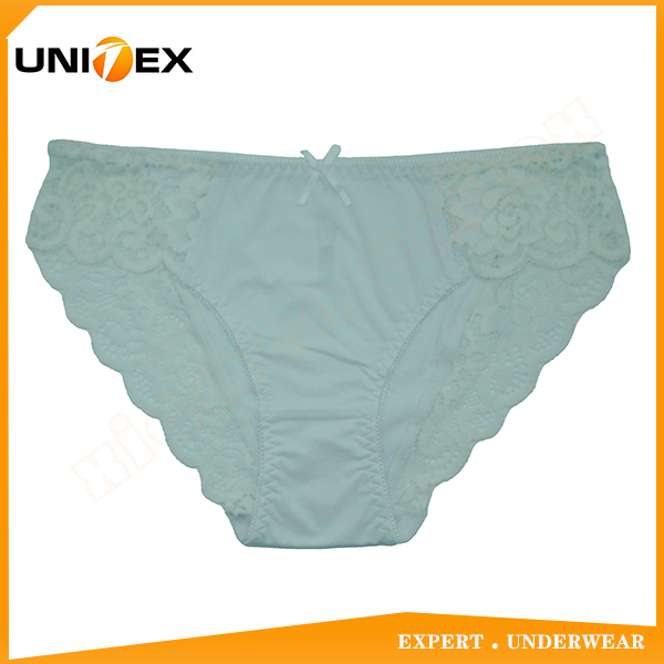 Classical Ladies Lace Briefs Nylon Spandex Fabric Solid Color Underwear