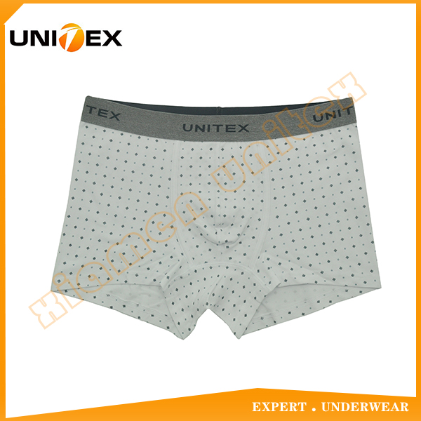 Printed Underwear: The Body's Gamble Behind Aesthetics